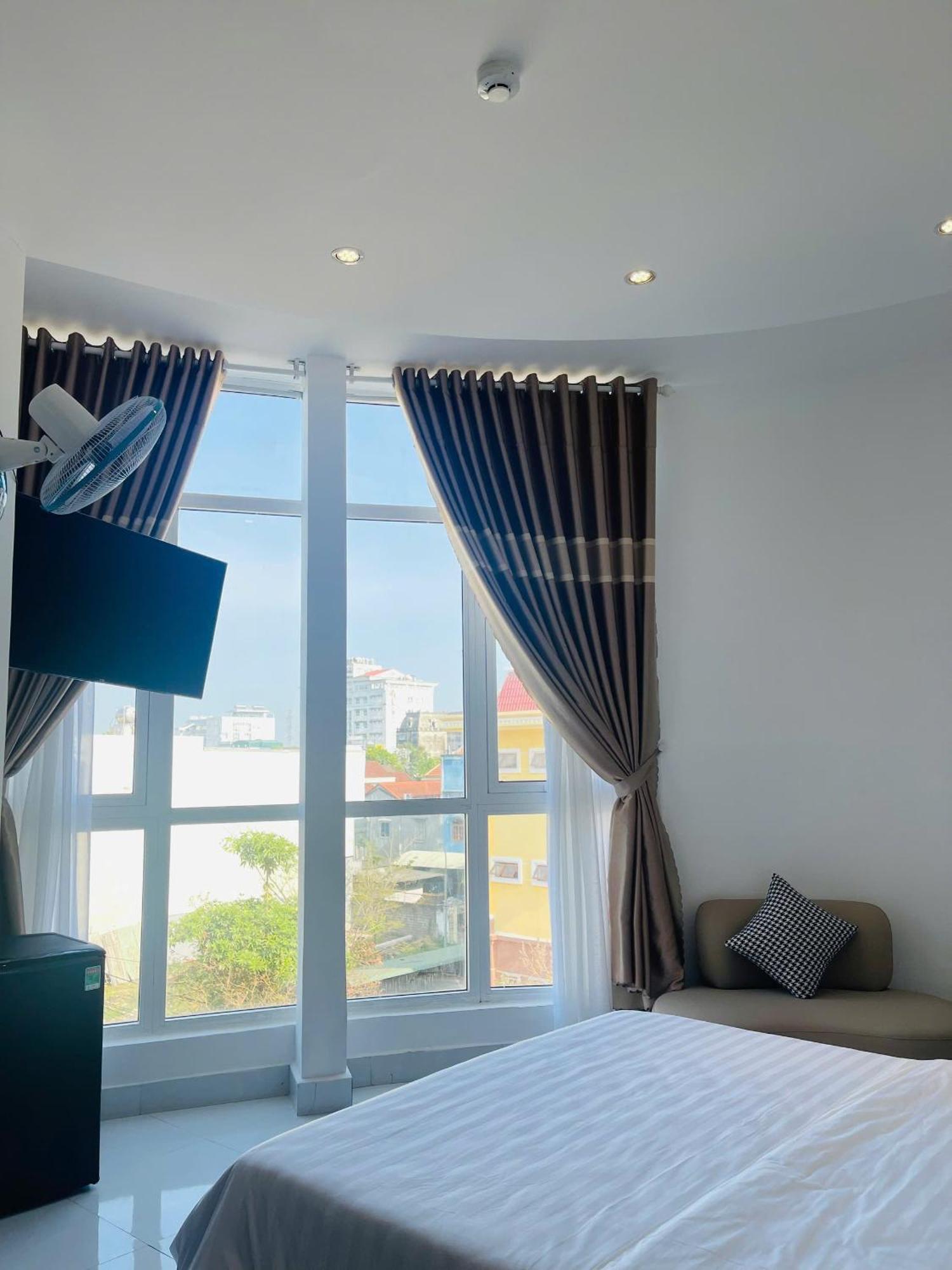 Khach San Romo Hotel Quảng Ngãi Eksteriør billede